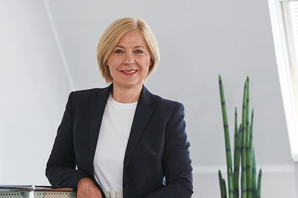 Astrid Groß – Außendienst